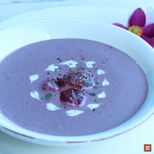 Red Cabbage Soup with Grapes
